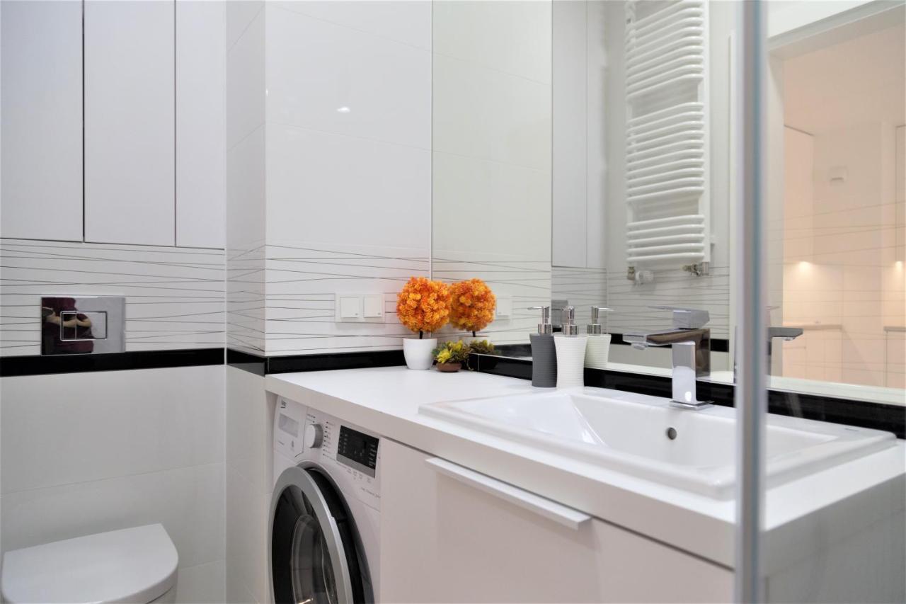 Exclusive 2Br! Apartment In Center +Netflix +Gym Varsovia Exterior foto